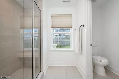 21 Astoria Pl, East Hanover Township, NJ 07936 - Photo 12