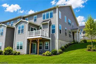 21 Astoria Pl, East Hanover Township, NJ 07936 - Photo 6