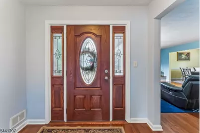 336 Darby Ln, Mountainside, NJ 07092 - Photo 4