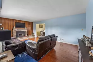336 Darby Ln, Mountainside, NJ 07092 - Photo 6