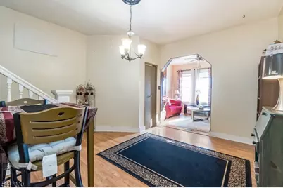19 Railroad Ave, Phillipsburg, NJ 08865 - Photo 8