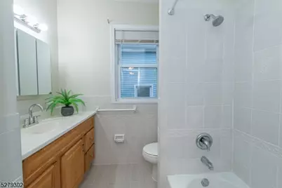 165 Hillside Ave #2, Glen Ridge, NJ 07028 - Photo 8