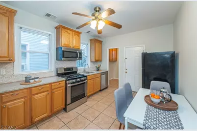 165 Hillside Ave #2, Glen Ridge, NJ 07028 - Photo 14