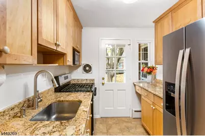 585 Trinity Pl Unit C, Westfield, NJ 07090 - Photo 10