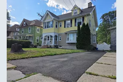 315 E 3rd Ave, Roselle, NJ 07203 - Photo 2