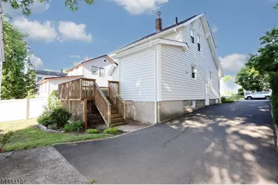 49 S Franklin Ave, Bergenfield, NJ 07621 - Photo 36