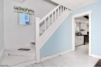 49 S Franklin Ave, Bergenfield, NJ 07621 - Photo 18