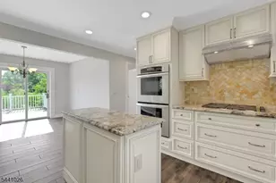 32 Bellows Ln, Montville Township, NJ 07082 - Photo 16