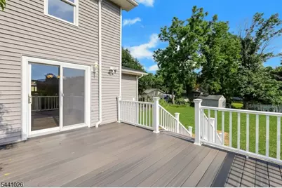 32 Bellows Ln, Montville Township, NJ 07082 - Photo 32