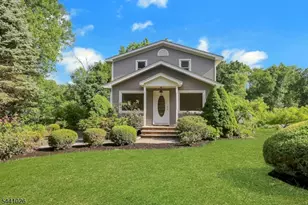32 Bellows Ln, Montville Township, NJ 07082 - Photo 1