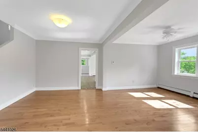 32 Bellows Ln, Montville Township, NJ 07082 - Photo 6