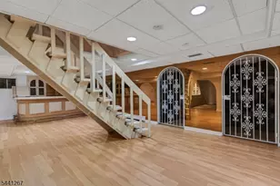 225 Sunlit Dr, Warren Township, NJ 07059 - Photo 24