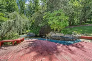 225 Sunlit Dr, Warren Township, NJ 07059 - Photo 28
