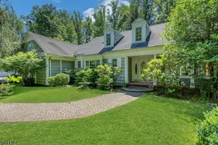 225 Sunlit Dr, Warren Township, NJ 07059 - Photo 1