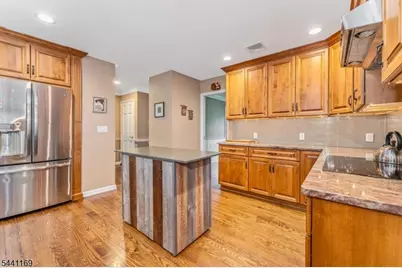 7 Farview Dr, Clinton Township, NJ 08801 - Photo 18