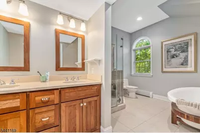 7 Farview Dr, Clinton Township, NJ 08801 - Photo 38