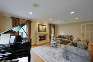 2 Estelle Pl, Cranford Township, NJ 07016 - Photo 8
