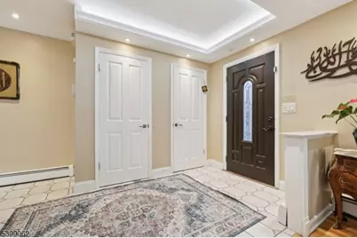 822 Pompton Ave #2, Cedar Grove, NJ 07009 - Photo 6
