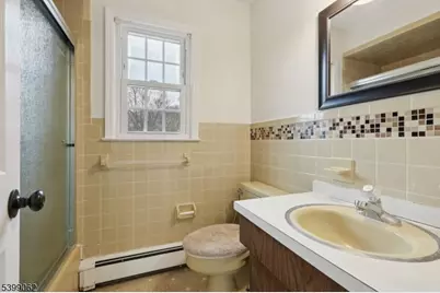 822 Pompton Ave #2, Cedar Grove, NJ 07009 - Photo 34