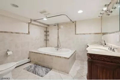 822 Pompton Ave #2, Cedar Grove, NJ 07009 - Photo 24