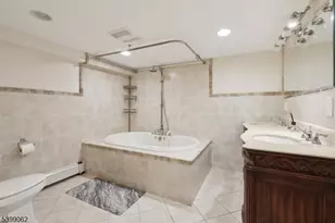 822 Pompton Ave, Cedar Grove, NJ 07009 - Photo 24