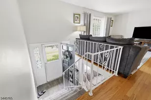 71 Clover Hill Dr, Mount Olive, NJ 07836 - Photo 4