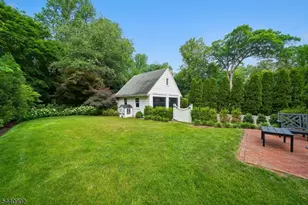 27 Pine Grove Ave, Summit, NJ 07901 - Photo 32