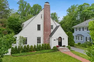 27 Pine Grove Ave, Summit, NJ 07901 - Photo 2
