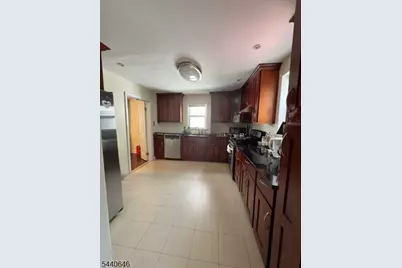 44 Greenwood Dr, Millburn, NJ 07041 - Photo 4
