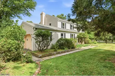 102 Robin Way, Readington, NJ 08853 - Photo 4