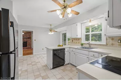 102 Robin Way, Readington, NJ 08853 - Photo 14