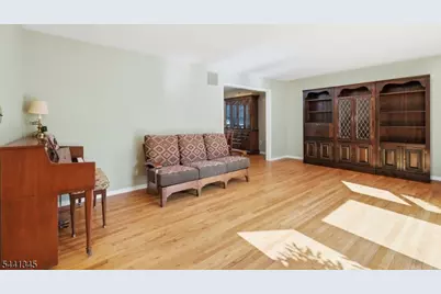102 Robin Way, Readington, NJ 08853 - Photo 6