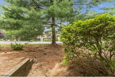25 Augusta Dr, Clinton Township, NJ 08801 - Photo 20