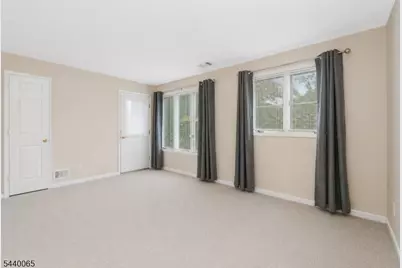25 Augusta Dr, Clinton Township, NJ 08801 - Photo 14