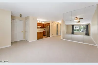 25 Augusta Dr, Clinton Township, NJ 08801 - Photo 8