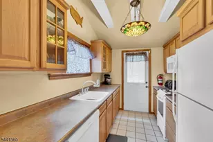 41 E Shore Rd, Jefferson Township, NJ 07849 - Photo 8
