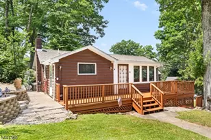 41 E Shore Rd, Jefferson Township, NJ 07849 - Photo 18