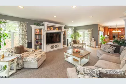 103 Passaic Valley Rd, Montville Township, NJ 07045 - Photo 10