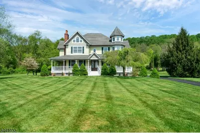 234 Fairview Ave, Washington Township, NJ 07853 - Photo 2
