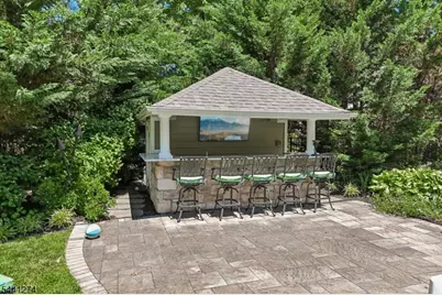 4 Holmehill Ln, Roseland, NJ 07068 - Photo 46