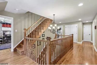 4 Holmehill Ln, Roseland, NJ 07068 - Photo 22