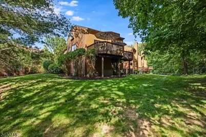 32 Flintlock Ter, Rockaway Township, NJ 07866 - Photo 2