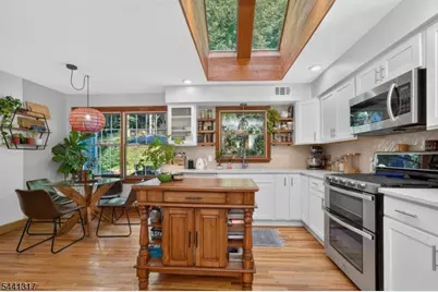 131 Philhower Ave, Califon, NJ 07830 - Photo 10