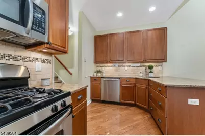 76 Samson Dr, Raritan Township, NJ 08822 - Photo 14