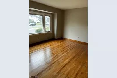 234 W High St #1, Bound Brook, NJ 08805 - Photo 4