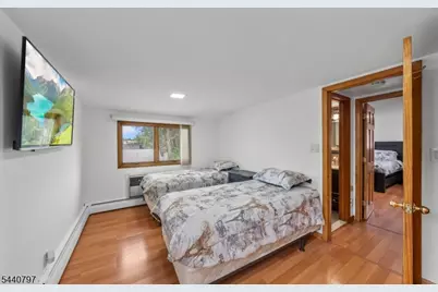 101 Maple Hill Rd, Clifton, NJ 07013 - Photo 18