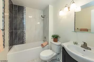 7004 Kennedy Blvd E, Guttenberg Town, NJ 07093 - Photo 32