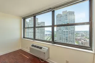 7004 Kennedy Blvd E, Guttenberg Town, NJ 07093 - Photo 16