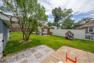306 E Passaic Ave, Nutley, NJ 07110 - Photo 12