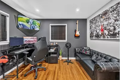 42 Donnalin Pl, Clifton, NJ 07013 - Photo 18